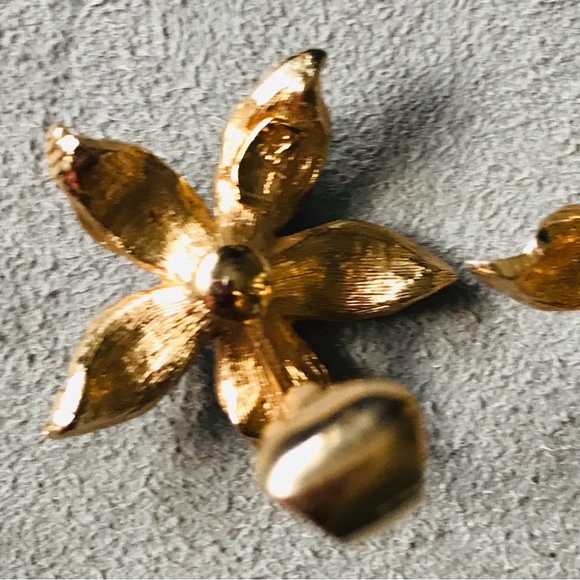 VTG Vintage Judy Lee SIGNED Costume Gold & Silver Tone Floral Clip On Earrings - Picture 13 of 13